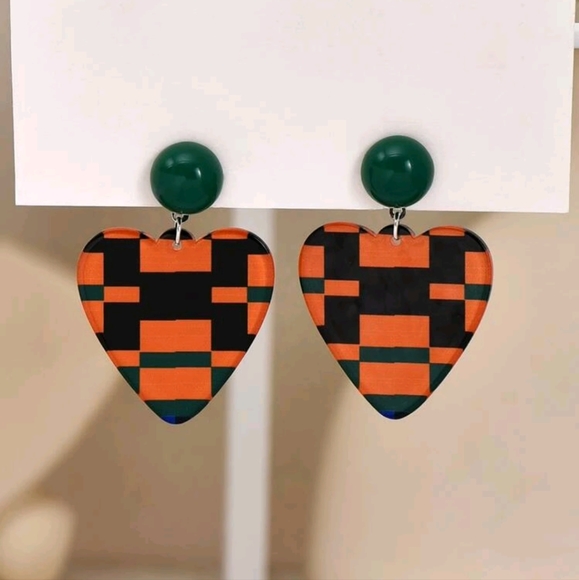 Jewelry - 🍉5 for $25* Pixelated Heart Earrings